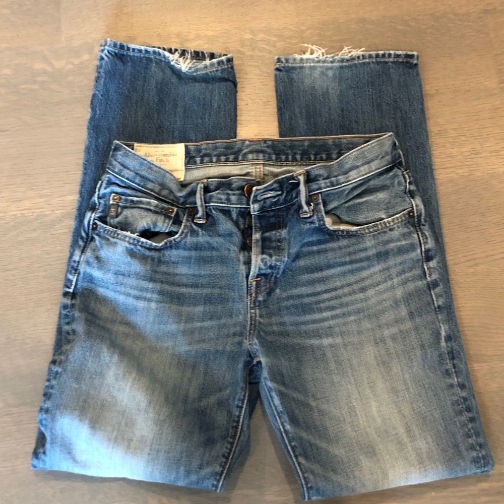 Abercrombie & Fitch Men’s  Athletic Straight Camo Distressed Jeans